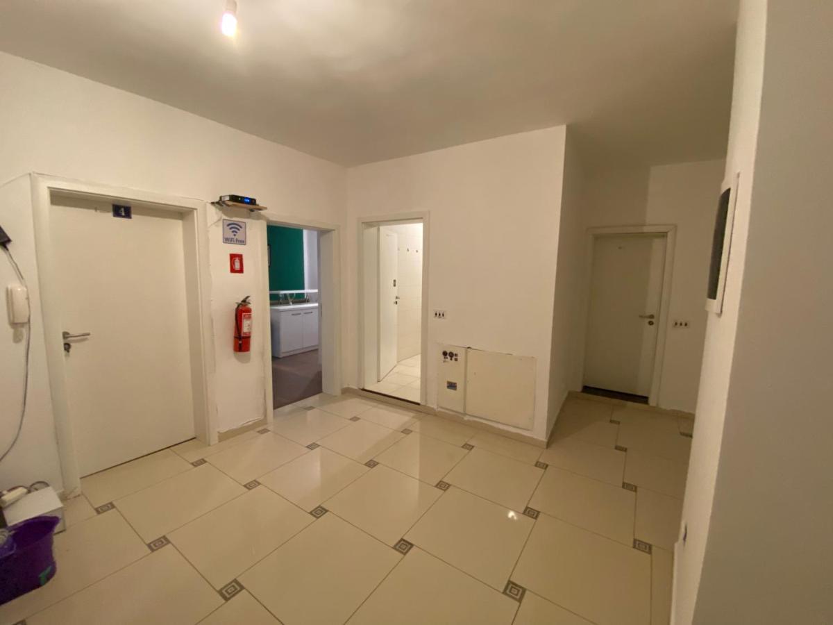 Arberia Hostel Prishtina Pristina Kültér fotó
