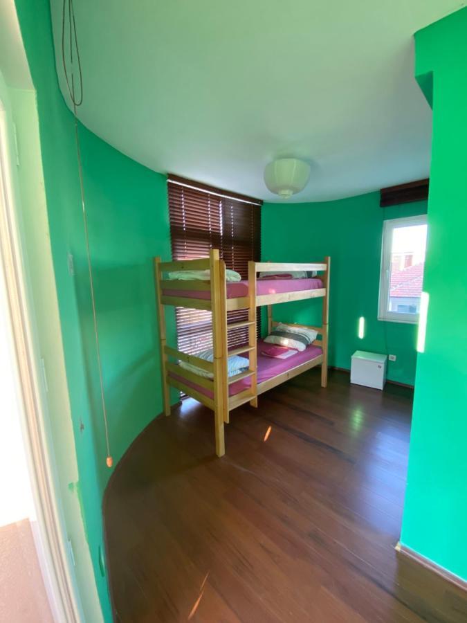 Arberia Hostel Prishtina Pristina Kültér fotó