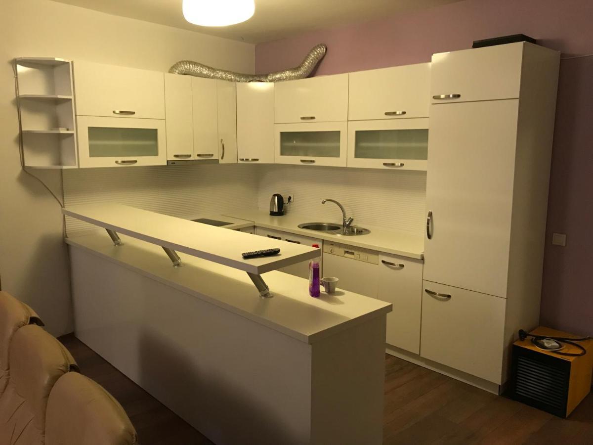 Arberia Hostel Prishtina Pristina Kültér fotó