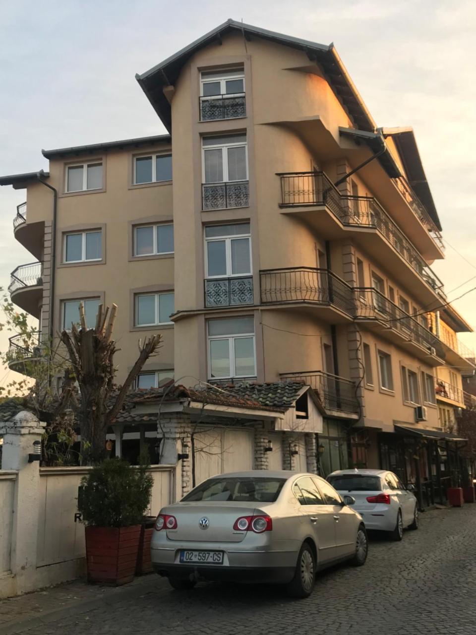 Arberia Hostel Prishtina Pristina Kültér fotó